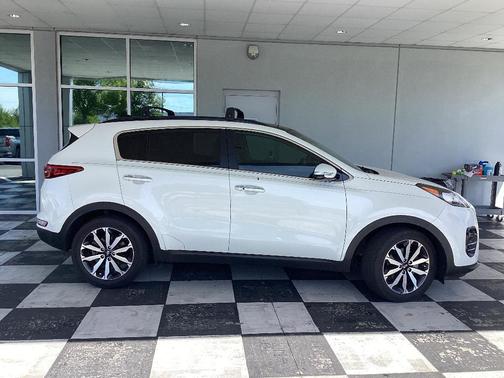 Snow White Pearl 2019 Kia Sportage EX