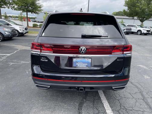 Deep Black Pearl 2025 Volkswagen Atlas 2.0T SEL
