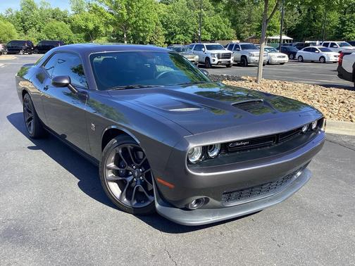 Granite Pearlcoat 2022 Dodge Challenger R/T Scat Pack