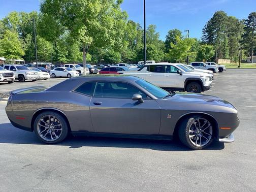 Granite Pearlcoat 2022 Dodge Challenger R/T Scat Pack