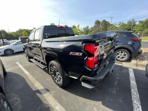 Black 2023 Chevrolet Colorado Z71