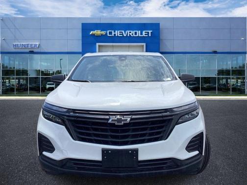 Summit White 2024 Chevrolet Equinox LS