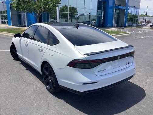 Platinum White Pearl 2024 Honda Accord Hybrid Sport-L