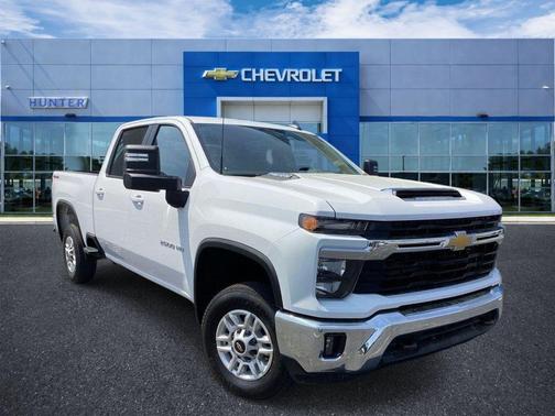 Summit White 2025 Chevrolet Silverado 2500 LT