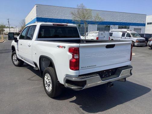 Summit White 2025 Chevrolet Silverado 2500 LT