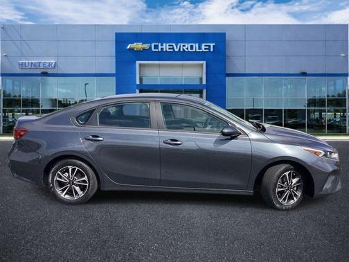 Gravity Gray 2024 Kia Forte LXS