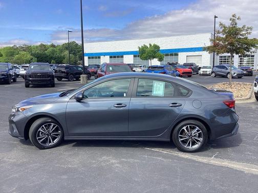 Gravity Gray 2024 Kia Forte LXS