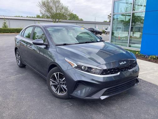 Gravity Gray 2024 Kia Forte LXS