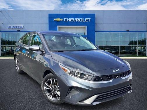 Gravity Gray 2024 Kia Forte LXS