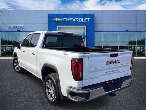 Summit White 2025 GMC Sierra 1500 SLT