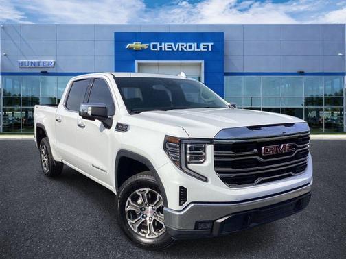 Summit White 2025 GMC Sierra 1500 SLT