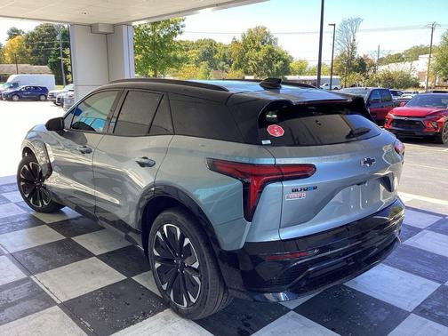Sterling Gray Metallic 2026 Chevrolet Blazer RS