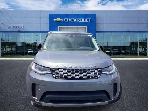 Teal 2025 Land Rover Discovery P300 S