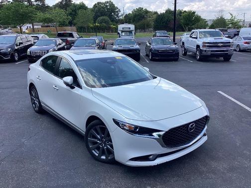 Snowflake White Pearl Mica 2025 Mazda Mazda3 FWD w/Preferred Package