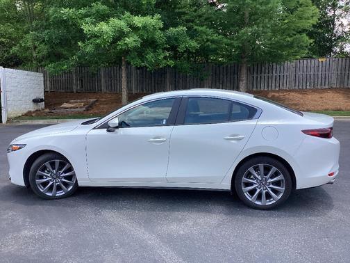 Snowflake White Pearl Mica 2025 Mazda Mazda3 FWD w/Preferred Package