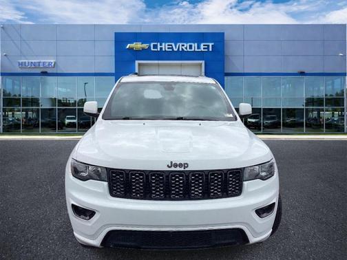 Bright White Clearcoat 2019 Jeep Grand Cherokee Altitude