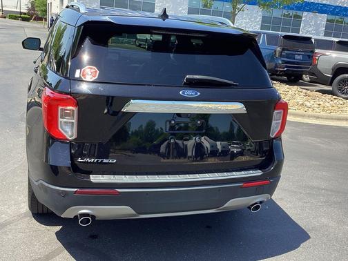 Agate Black Metallic 2022 Ford Explorer Limited