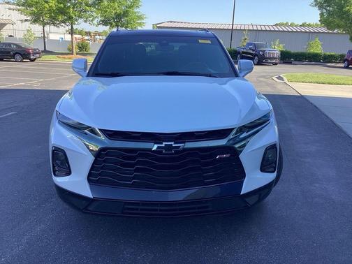 Iridescent Pearl Tricoat 2022 Chevrolet Blazer RS