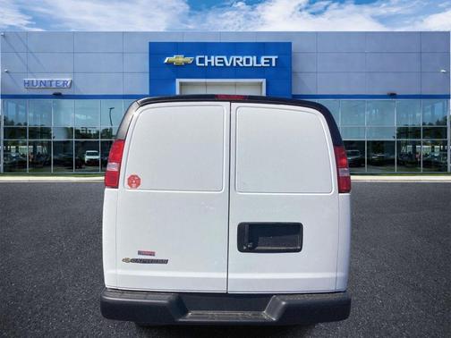 Summit White 2026 Chevrolet Express 2500 Work Van