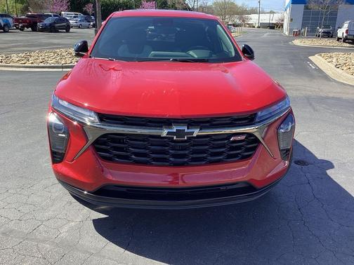 Apex Red 2026 Chevrolet Trax FWD 1RS