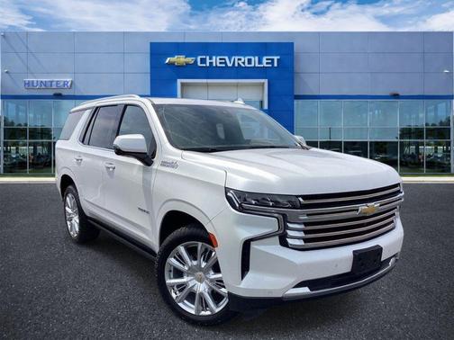 Iridescent Pearl Tricoat 2022 Chevrolet Tahoe 4WD High Country