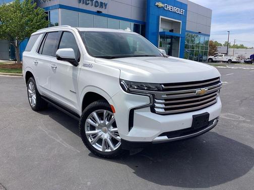 Iridescent Pearl Tricoat 2022 Chevrolet Tahoe 4WD High Country