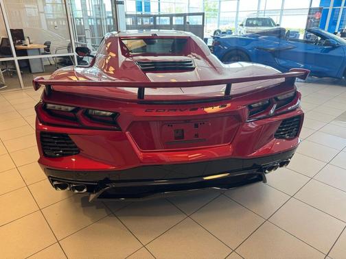 Red Mist Metallic Tintcoat 2026 Chevrolet Corvette Stingray w/2LT