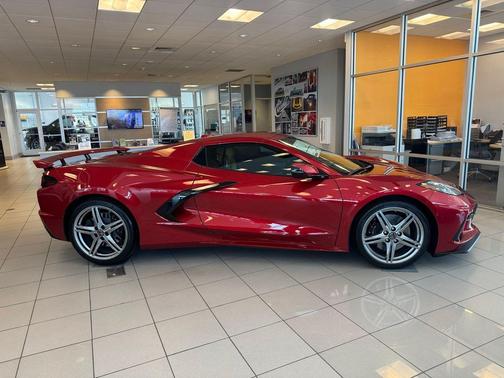 Red Mist Metallic Tintcoat 2026 Chevrolet Corvette Stingray w/2LT