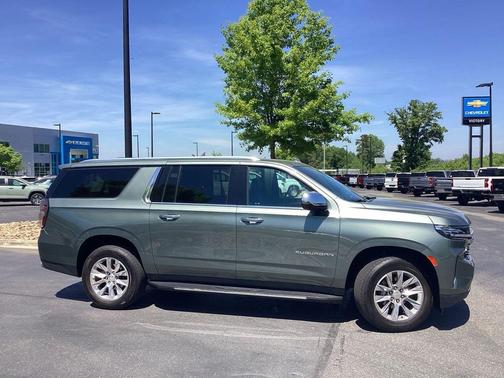 Silver Sage Metallic 2023 Chevrolet Suburban Premier