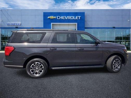 Dark Matter Gray Metallic 2024 Ford Expedition Max XLT
