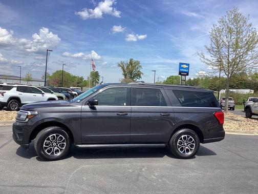 Dark Matter Gray Metallic 2024 Ford Expedition Max XLT