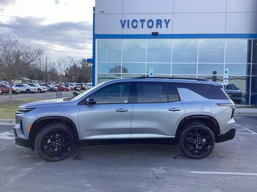 Sterling Gray Metallic 2026 Chevrolet Traverse RS