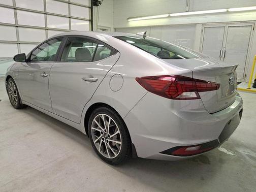 2020 Hyundai ELANTRA Limited