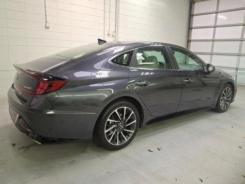 2020 Hyundai SONATA Limited