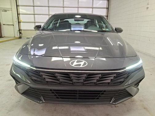 2025 Hyundai ELANTRA Sport