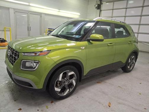 2023 Hyundai VENUE SEL