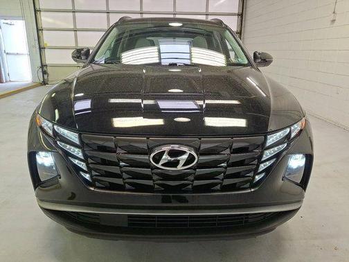 Black Pearl 2024 Hyundai TUCSON SEL