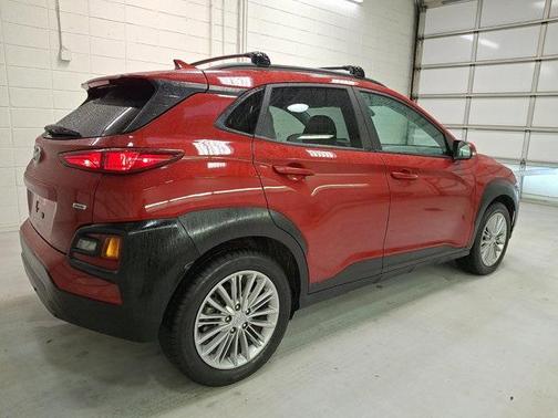 2021 Hyundai KONA SEL Plus
