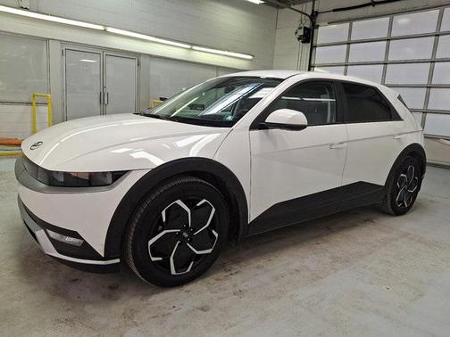 2022 Hyundai IONIQ 5 SE