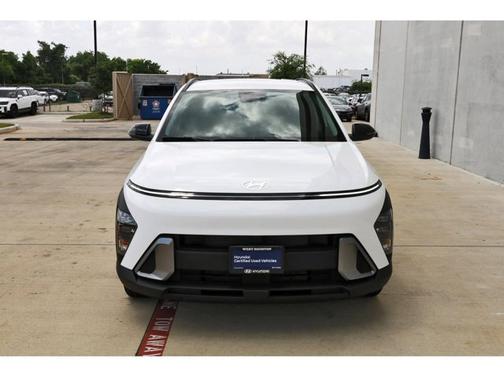 White 2026 Hyundai KONA SEL Sport