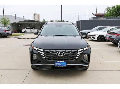Black 2024 Hyundai TUCSON SEL