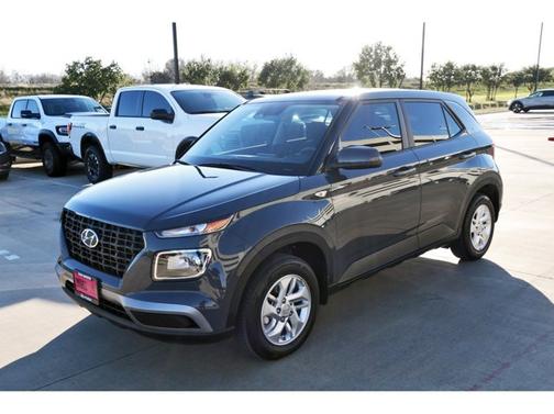 2025 Hyundai VENUE SE