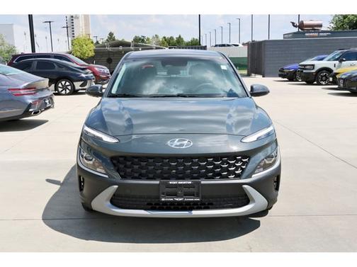 2023 Hyundai KONA SE