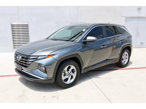 2022 Hyundai TUCSON SE