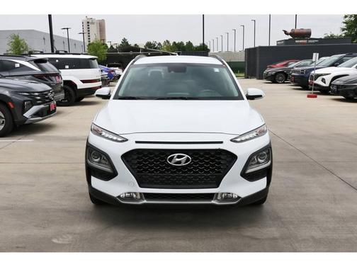 2021 Hyundai KONA SEL Plus