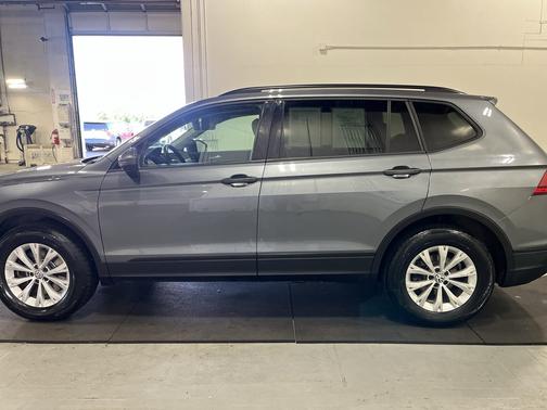 Platinum Gray Metallic 2019 Volkswagen Tiguan 2.0T S