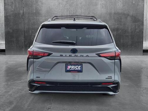 2024 Toyota Sienna XSE 7 Passenger
