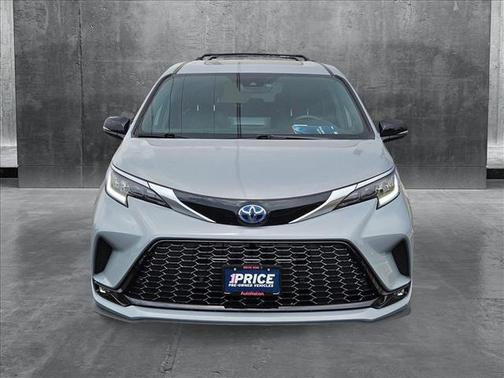 2024 Toyota Sienna XSE 7 Passenger