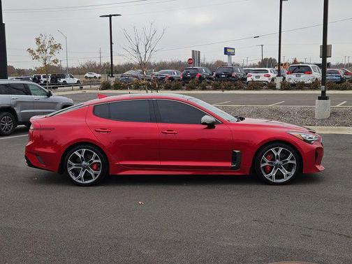2021 Kia Stinger GT2