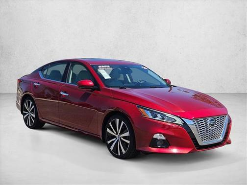 Scarlet Ember Tintcoat 2020 Nissan Altima Platinum FWD